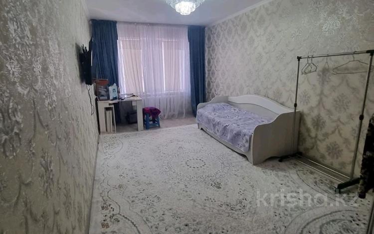 2-бөлмелі пәтер · 54 м² · 3 қабат, Мкр 4 35, бағасы: 24.8 млн ₸ в Конаеве — фото 2