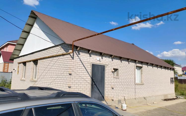 Жеке үй · 4 бөлме · 130 м² · 10 жүзд., Нұра 4, бағасы: 24 млн ₸ в Актобе, жилой массив Акжар-2 — фото 13