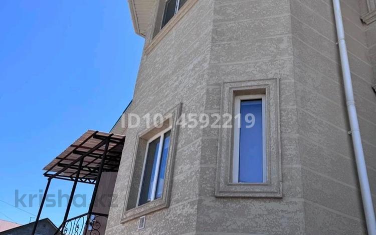 Жеке үй · 8 бөлме · 310 м² · 10 жүзд., 1сектор 1 — Магазин Аружан, бағасы: 103 млн ₸ в Конаеве — фото 2