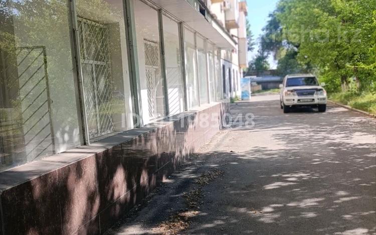 Свободное назначение, офисы, магазины и бутики, склады, азс, автосервисы и автомойки, общепит, салоны красоты · 450 м² за 500 000 ₸ в Таразе, мкр Акбулак — фото 2