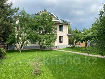 Отдельный дом · 7 комнат · 400 м² · 13 сот., Курмет 33 за 770 млн ₸ в Алматы, Медеуский р-н