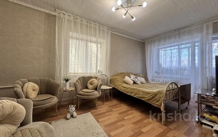 1-бөлмелі пәтер · 30 м² · 2/2 қабат, мкр Михайловка , Западная 93, бағасы: ~ 11.4 млн ₸ в Караганде, Казыбек би р-н — фото 2