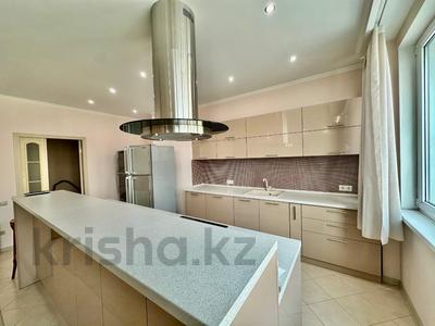 4-комнатная квартира · 171 м² · 10/13 этаж, Назарбаева 223 — Панфилова за 169 млн ₸ в Алматы, Медеуский р-н