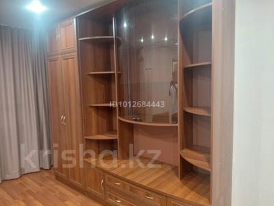 2-бөлмелі пәтер · 64 м² · 4/4 қабат, Абая 61, бағасы: 400 000 ₸ в Алматы, Алмалинский р-н