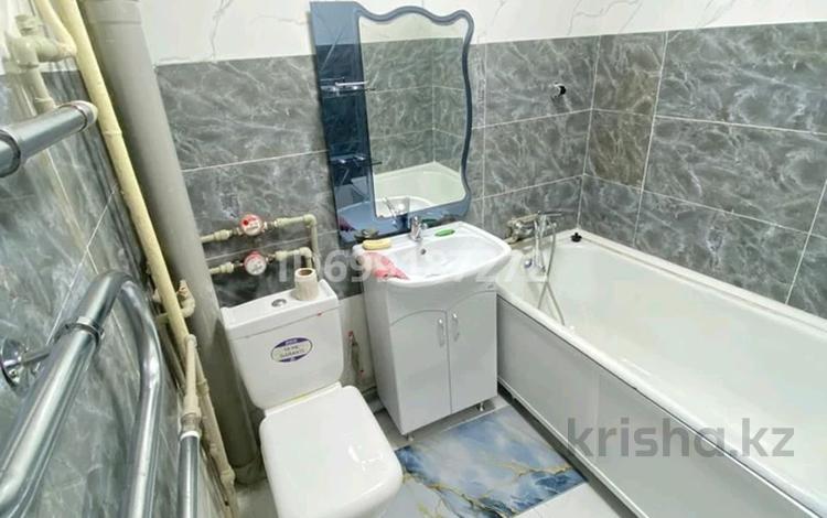 1-комнатная квартира · 36 м² · 4/5 этаж, 6 микрарайон 5 — Аптека Садыхан за 115 000 ₸ в Таразе — фото 3