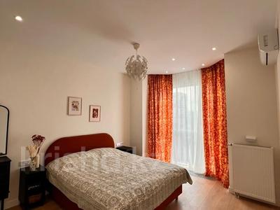 2-бөлмелі пәтер · 82 м² · 8/16 қабат, Манаса 109а, бағасы: 420 000 ₸ в Алматы, Алмалинский р-н