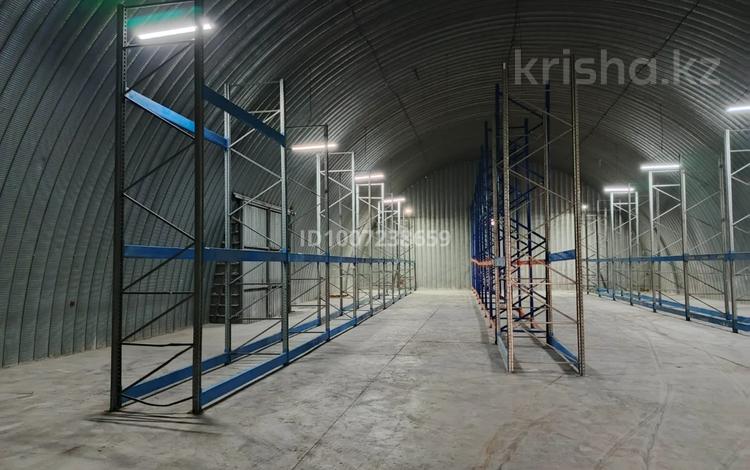 Өнеркәсіптік база · 50 сотық, мкр Кокмайса (Дорожник), Мкр Дорожник 29а — Барахолки, бағасы: 4 000 ₸ в Алматы, Жетысуский р-н — фото 2