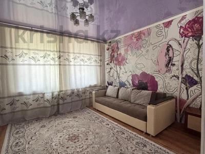 3-комнатная квартира · 52.1 м² · 1/2 этаж, юность 7 за 9.5 млн 〒 в Семее