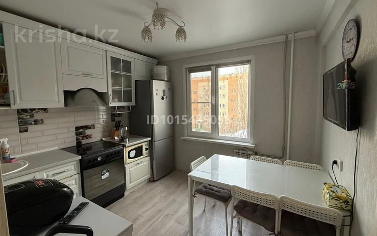3-комнатная квартира · 70 м² · 4/6 этаж, Оралхан Бокей 30 за 33 млн ₸ в Усть-Каменогорске — фото 2