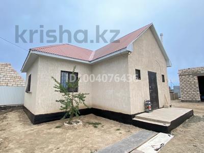 Отдельный дом · 2 комнаты · 65 м² · 8 сот., мкр Бирлик-2, 28 улица 4 за 19 млн 〒 в Атырау
