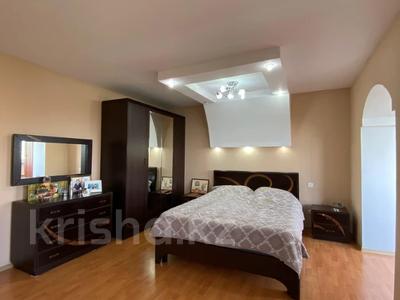 Продажа квартир в Актюбинской обл.: 4-комнатная квартира · 94.7 м² · 8/12 этаж, Абулхайр хана за 25 млн 〒 4-комнатная квартира · 94.7 м² · 8/12 этаж, Абулхайр хана за 25 млн 〒 в Актобе