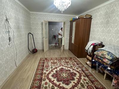 2-бөлмелі пәтер, 50 м², Абылай хана 25, бағасы: ~ 18 млн 〒 в Астане, Алматы р-н