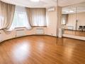Дом · 8 комнат · 300 м², Хан Тенгри — Мкрн Думан за 80 000 ₸ в  — фото 5