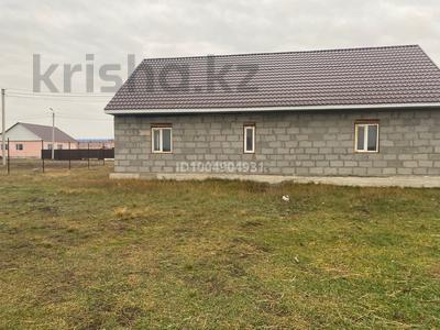 Отдельный дом · 4 комнаты · 124 м² · 10 сот., Микрорайон Бирлик 28 — Район Школы за 12 млн 〒 в Кокшетау