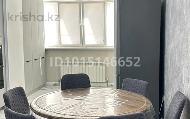 2-комнатная квартира · 103.6 м² · 1/7 этаж, мкр. Алтын орда, Санкибай батыра 40 Е за 47 млн ₸ в Актобе — фото 2