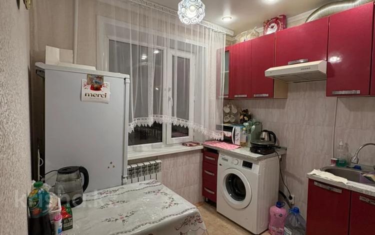 2-комнатная квартира · 48 м² · 2/5 этаж, Майкудук, 16й микрорайон 1 за 10.5 млн ₸ в Караганде, Алихана Бокейханова р-н — фото 2