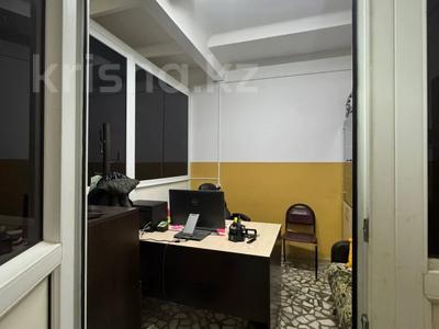 Еркін, кеңселер, дүкендер мен бутиктер, қоймалар, қоғамдық тамақтану орны, білім орталықтары · 200 м², бағасы: 75 млн ₸ в Экибастузе
