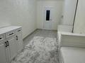 3-комнатная квартира · 110 м² · 10/14 этаж, 17-й мкр, 17 мкрн 7 за 600 000 ₸ в Актау — фото 10