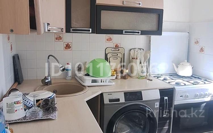 4-бөлмелі пәтер · 61.9 м² · 4/5 қабат, Жданова 46/1, бағасы: 18 млн ₸ в Уральске — фото 2