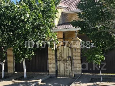 Жеке үй · 5 бөлме · 250 м² · 10 сот., мкр Жеруйык, Ляззат Асанова 2 — проспект Бейбарыса, бағасы: 88 млн ₸ в Атырау