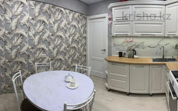 3-комнатная квартира · 69.5 м² · 1/5 этаж, Оралхан Бокей 13 за 28 млн ₸ в Усть-Каменогорске — фото 4