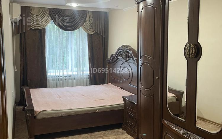 3-комнатная квартира · 60 м² · 2/5 этаж, Старый город, 8 Марта за 140 000 〒 в Актобе — фото 4