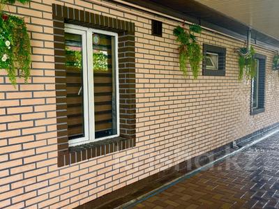 Отдельный дом · 3 комнаты · 69 м² · 8 сот., Николая Кассина за 75 млн ₸ в Алматы