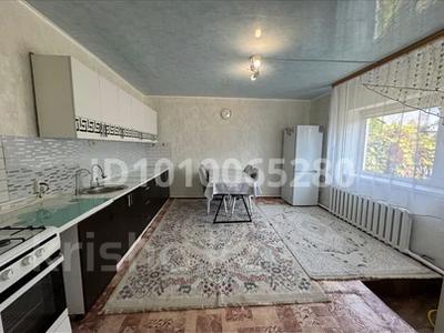 Үйдің бір бөлігі · 4 бөлме · 100 м² · 8 жүзд., Горький 15/1, бағасы: 12 млн ₸ в Теректы