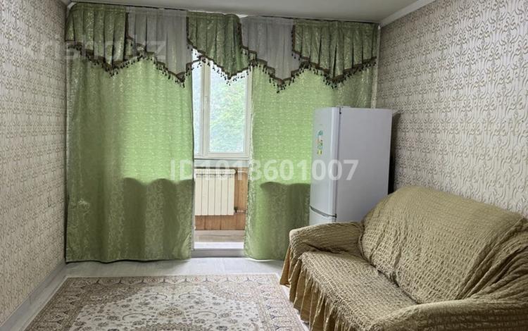 3-бөлмелі пәтер · 60 м² · 4/4 қабат, мкр №11 12, бағасы: 300 000 ₸ в Алматы, Ауэзовский р-н — фото 2