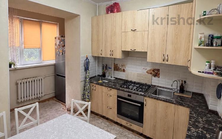 3-комнатная квартира · 76 м² · 4/9 этаж, мкр Аксай-3Б 2 за 45 млн ₸ в Алматы, Ауэзовский р-н — фото 2