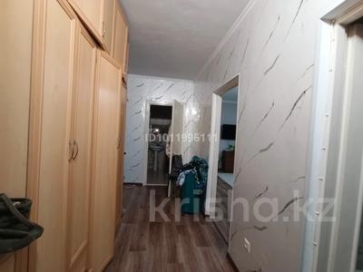 2-бөлмелі пәтер · 60.5 м² · 5/9 қабат, мкр Аксай-1А, мкр. Аксай 1А 25 — авторынок Кар Сити, магнум, бағасы: 39.5 млн ₸ в Алматы, Ауэзовский р-н