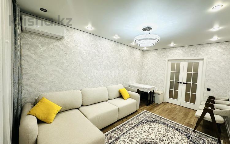 3-бөлмелі пәтер · 70 м² · 3/10 қабат, Толе би 285/8к17 — Отеген батыра, бағасы: 59 млн ₸ в Алматы, Ауэзовский р-н — фото 2