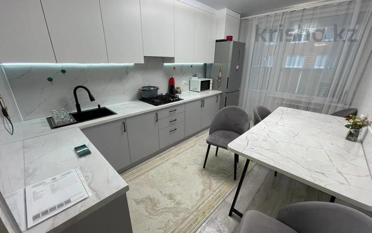 2-комнатная квартира · 57.6 м² · 1/4 этаж, Микрорайон Береке 12 за 25.5 млн ₸ в Костанае — фото 2