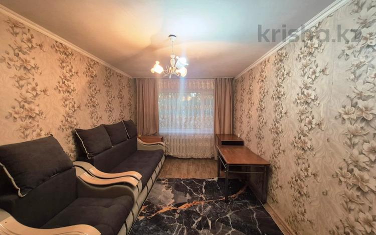1-комнатная квартира · 30 м² · 1/5 этаж, Майкудук, 14й микрорайон за 7.5 млн ₸ в Караганде, Алихана Бокейханова р-н — фото 2