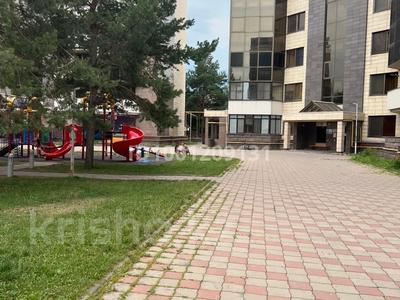 4-бөлмелі пәтер · 200 м² · 1/6 қабат, Рахмадиева 12, бағасы: 199 млн ₸ в Алматы, Бостандыкский р-н