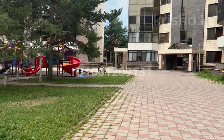 4-бөлмелі пәтер · 200 м² · 1/6 қабат, Рахмадиева 12, бағасы: 199 млн ₸ в Алматы, Бостандыкский р-н — фото 2
