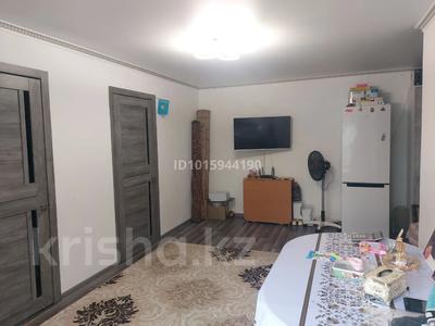 4-комнатная квартира · 63 м² · 2/5 этаж, Астана 15 за 14 млн ₸ в Аксу