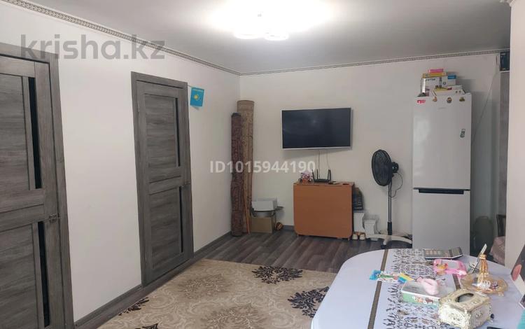 4-комнатная квартира · 63 м² · 2/5 этаж, Астана 15 за 14 млн ₸ в Аксу — фото 2