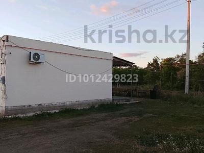 Жеке үй · 2 бөлме · 71 м² · 6 жүзд., Енбекши 33 33, бағасы: 22 млн ₸ в Караоткеле