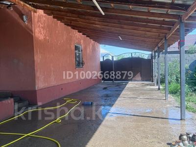 Жеке үй · 5 бөлме · 180 м² · 10 жүзд., Қатынкөпір ш/а, Курмангазы 5 — ул. Толебаева школы.N52.56.87 всё рядом, бағасы: 42 млн ₸ в Шымкенте, Абайский р-н
