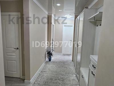 2-комнатная квартира, 58 м², 9/12 этаж, мкр Акбулак, байтерекова 115 за 35 млн 〒 в Алматы, Алатауский р-н