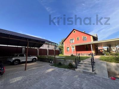Жеке үй · 8 бөлме · 212.6 м² · 8 жүзд., Амангельды 49 а, бағасы: 93 млн ₸ в Туздыбастау (Калинино)