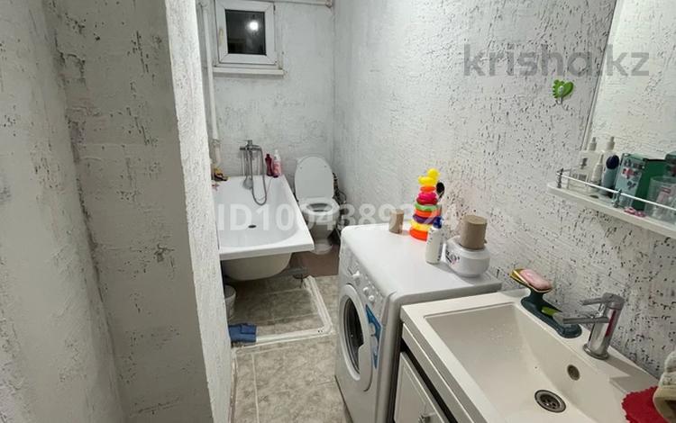 2-бөлмелі пәтер · 45 м², 1 микр 14, бағасы: 9 млн ₸ в Аксае — фото 2