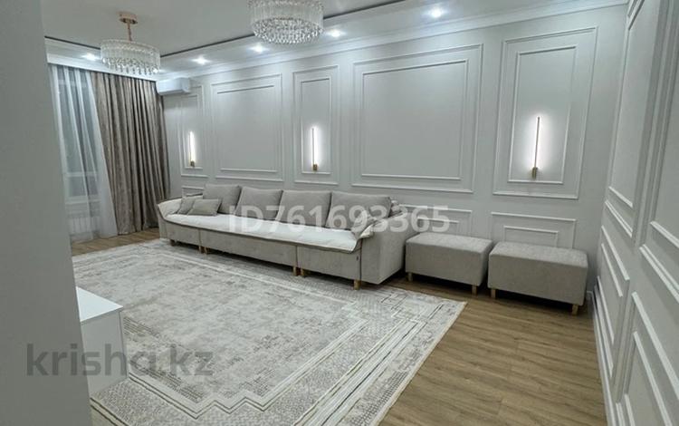 3-комнатная квартира · 96.5 м² · 7/12 этаж, Торекулова — Сейфуллина Маметова за 700 000 ₸ в Алматы, Алмалинский р-н — фото 2
