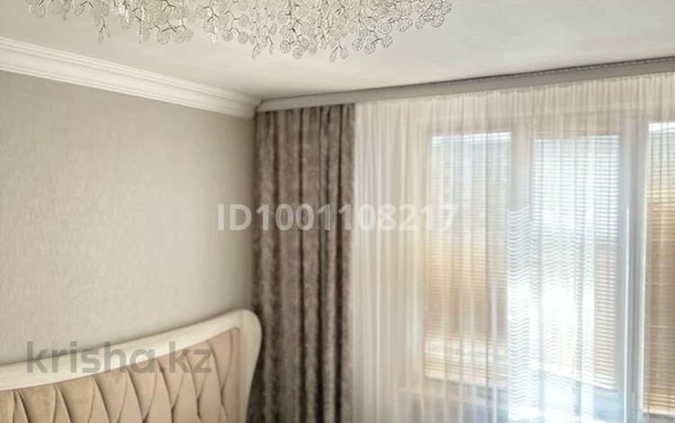 3-комнатная квартира · 70 м² · 6/9 этаж, 4 33 за 27.5 млн 〒 в Аксае — фото 2