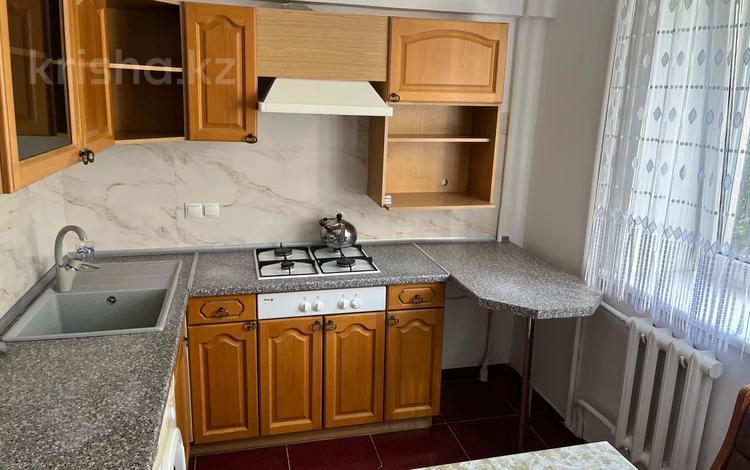 3-комнатная квартира · 80 м² · 4/5 этаж, мкр Коктем-1 45 за 400 000 ₸ в Алматы, Бостандыкский р-н — фото 6