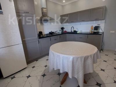 2-бөлмелі пәтер · 83 м² · 2/5 қабат, Авиагородок, бағасы: 29 млн ₸ в Актобе, мкр Авиагородок