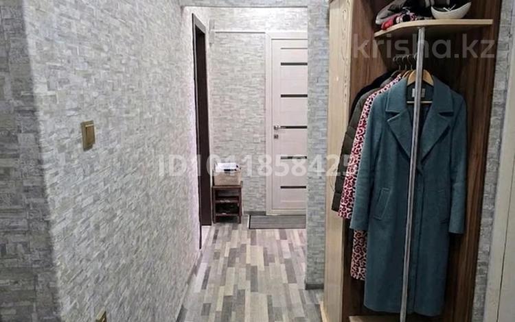 4-бөлмелі пәтер · 90 м² · 2/5 қабат, Мкр. Шашубая Кошкарбаева 11, бағасы: 55 млн ₸ в Балхаше — фото 2