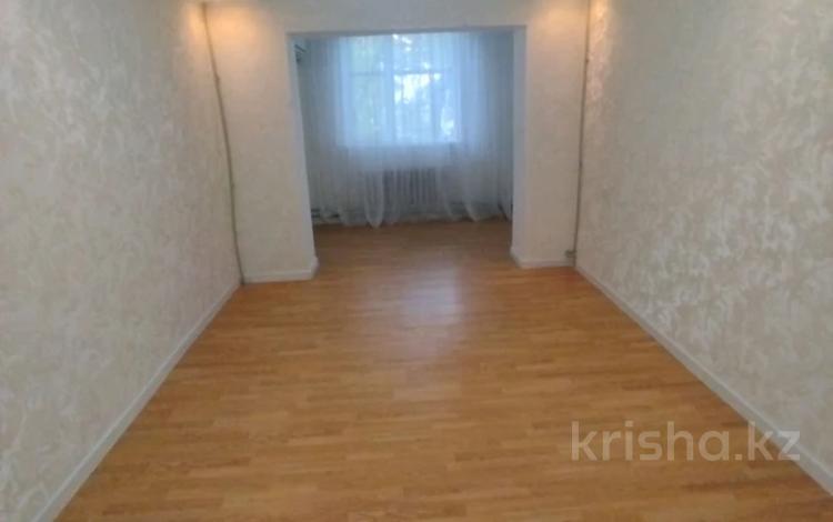 3-бөлмелі пәтер · 60 м² · 2/5 қабат, Аскарова 26, бағасы: 29.5 млн ₸ в Шымкенте, Туран р-н — фото 2