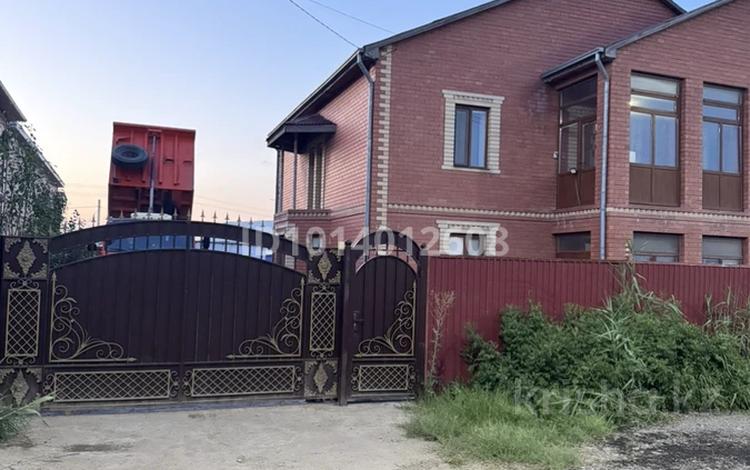 Жеке үй · 6 бөлме · 220 м² · 9 жүзд., Ардагер ш/а., Хаусбай Шортабаев 2 2 — Рядом Мадеш мойка, бағасы: 58 млн ₸ в Атырау, мкр Ардагер — фото 2